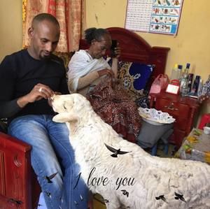 Meet your Posher, Desta